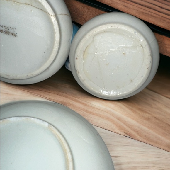 Lusterware Miniature teapot, creamer, sugar made Japan with TA stamped saucer - Picture 8 of 8